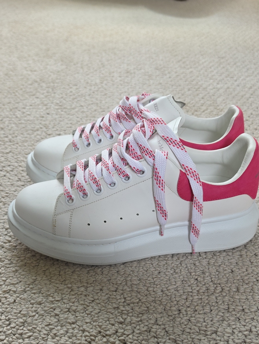 Alexander McQueen White Sneakers with Pink Heel and Pink-Patterned Laces
